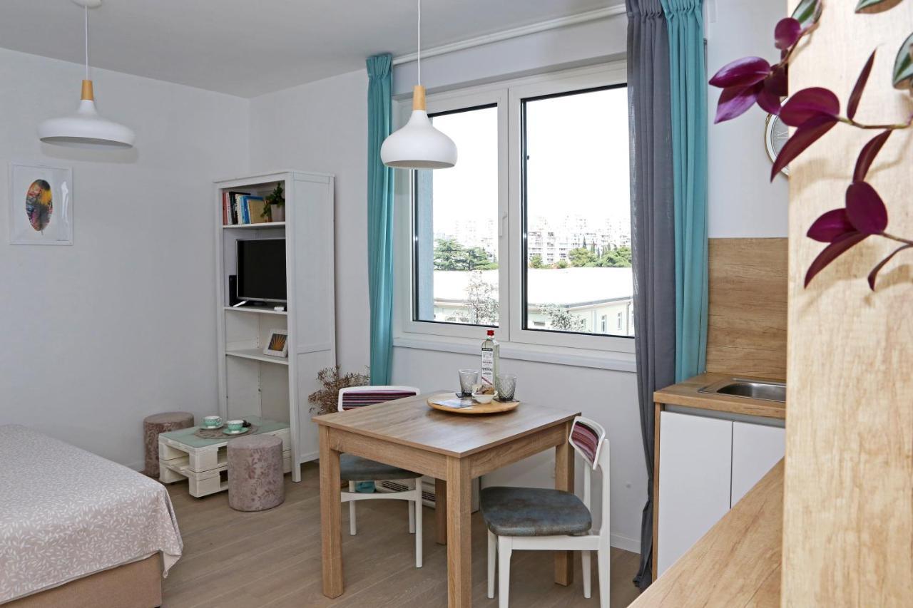 Studio Apartment Camino With Parking Zadar Zewnętrze zdjęcie